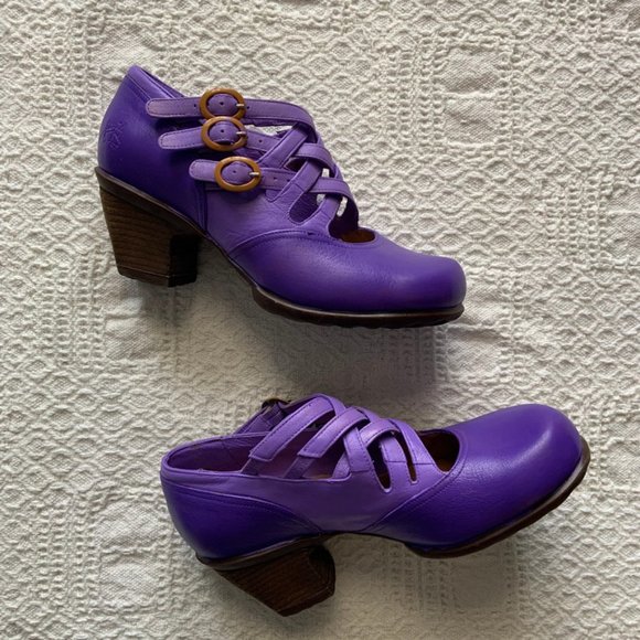 John Fluevog Shoes - John Fluevog purple painted crisscross pumps sz 9